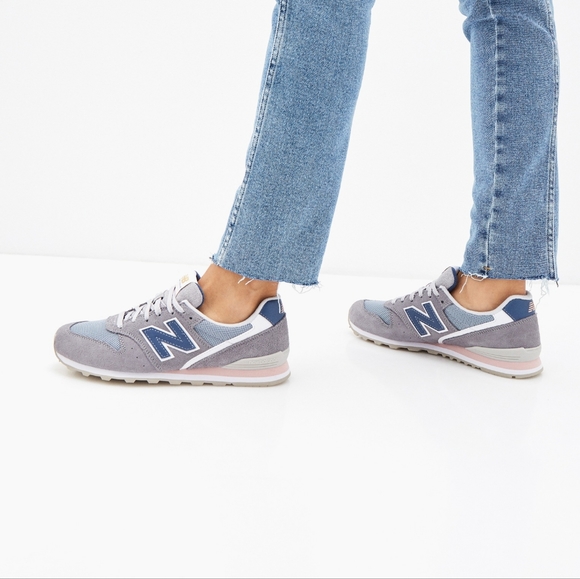 NWT Retired NB 996 Retro Running Shoe Sneaker Grey / Navy / Pink - Picture 15 of 16